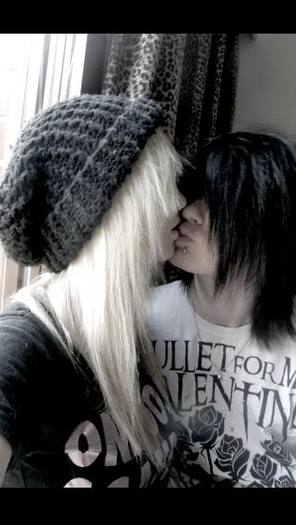 emo_lovee
