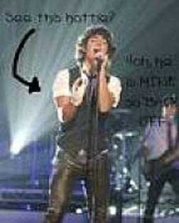 LZPTIKVMYFCYVLFHLDV - Joe Jonas