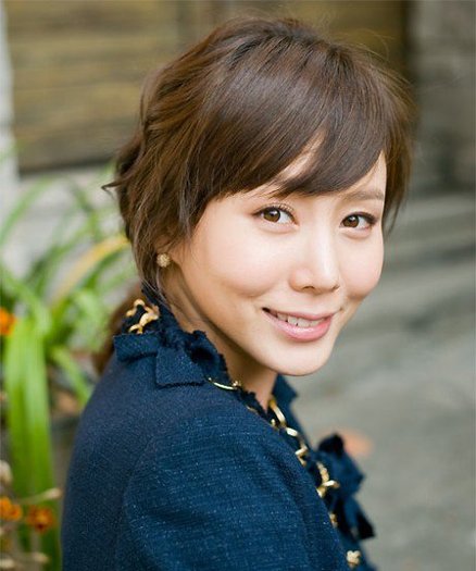 74316_149381741774742_122296087816641_226365_6062925_n - a---park ye jin---a