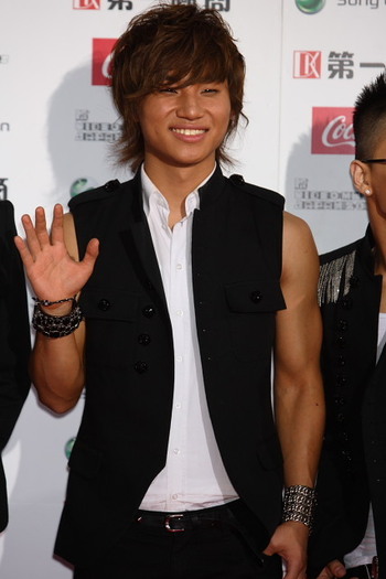 0fb27eb2ca120747e8006a69822d96b9 - Daesung