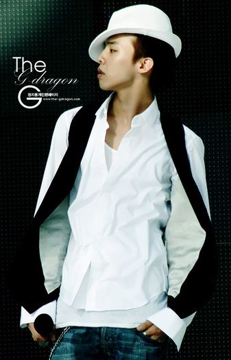 G-Dragon-20090211-3 - G-Dragon
