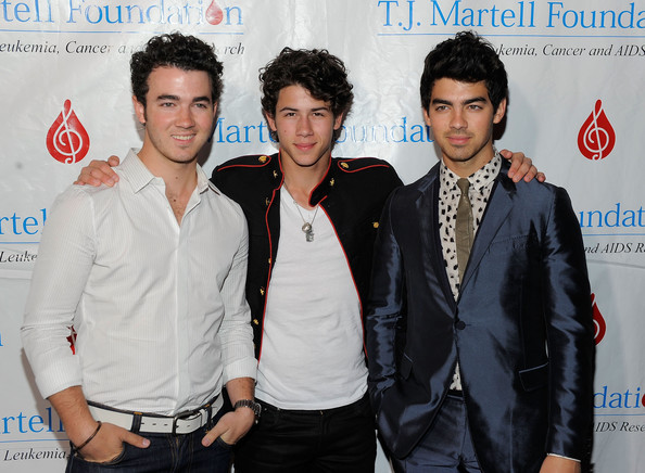 11th+Annual+T+J+Martell+Foundation+Family+379UCClK8j0l - FoR U JoE JoNaS 1