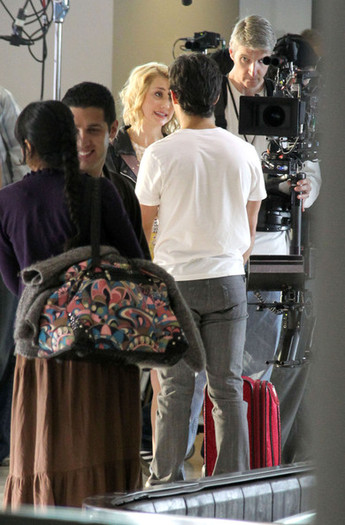 Joe+Jonas+co+star+Chelsea+Staub+film+kissing+i8mVESdiqjGl