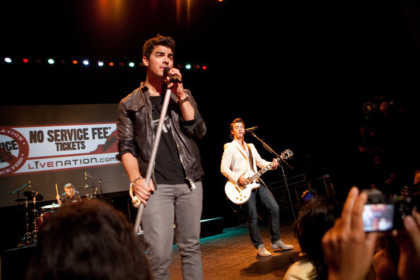 Jonas+Brothers+Jason+Garner+Support+Live+Nation+pxaOjCQIH_-l - FoR U JoE JoNaS 2