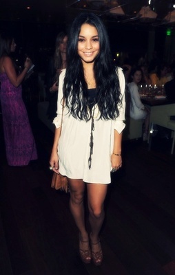 Vanessa Hudgens - poza 5 - Click Aici  plzzz