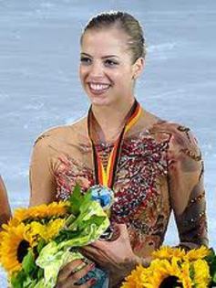 images (42) - Sarah Meier si Carolina Kostner