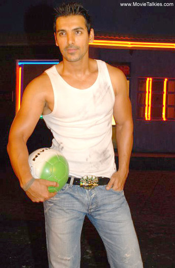 johnabraham-4b-1_1193899961