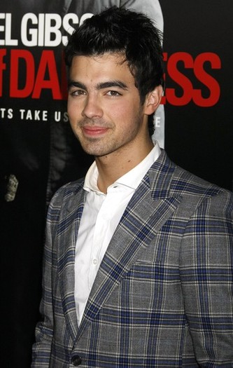 Edge+Darkness+Los+Angeles+Premiere+2+hFcPZvb-0Zil - FoR U JoE JoNaS 2