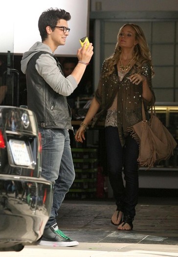 Joe+Jonas+Set+JONAS+Santa+Monica+2+6TUnjr4av_Wl