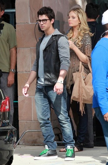 Joe+Jonas+Set+JONAS+Santa+Monica+3+M4qONatt92Ul - FoR U JoE JoNaS 3