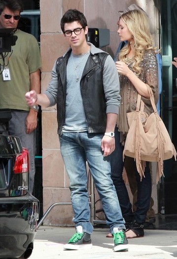 Joe+Jonas+Set+JONAS+Santa+Monica+3+SDh26jy9bu1l - FoR U JoE JoNaS 3