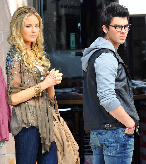 Joe+Jonas+Set+JONAS+Santa+Monica+4+EH8JWgeReHTl - FoR U JoE JoNaS 3