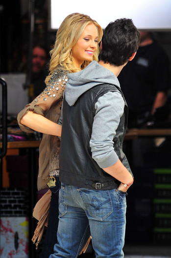 Joe+Jonas+Set+JONAS+Santa+Monica+4+uL_R_90yGo4l - FoR U JoE JoNaS 3