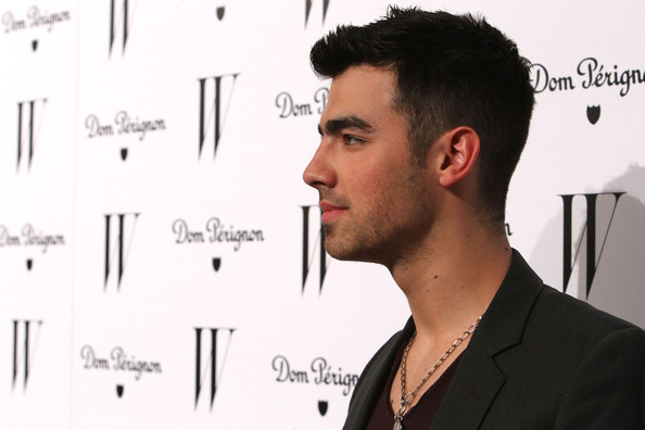 Joe+Jonas+W+Magazine+Celebrates+Best+Performances+jNj_hzVTMQAl