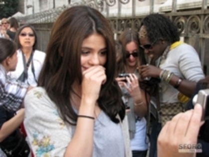 normal_007 - June 23rd-Meeting with the Fans after Shooting_Monte Carlo