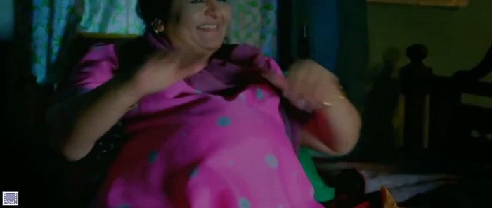 Title Song - Tees Maar Khan -  720p DVDrip [dEsI InDiAn]  www.world4free.in1