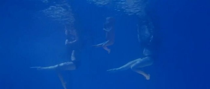 Title Song - Tees Maar Khan -834