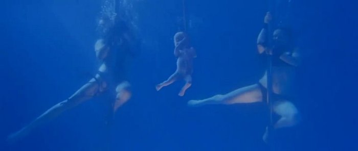 Title Song - Tees Maar Khan -840