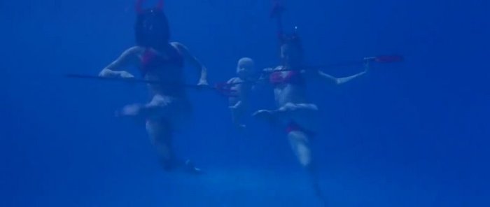 Title Song - Tees Maar Khan -857