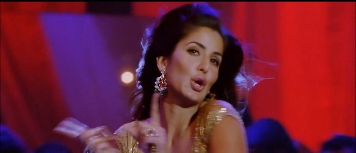 Sheila Ki Jawani - TMK 720p Upscaled[world4free.in]-64