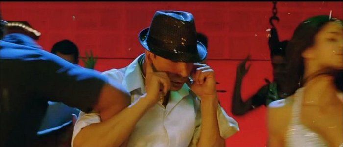 Sheila Ki Jawani - TMK 720p Upscaled[world4free.in]-237