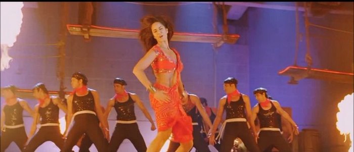 Sheila Ki Jawani - TMK 720p Upscaled[world4free.in]-251