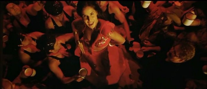 Sheila Ki Jawani - TMK 720p Upscaled[world4free.in]-301