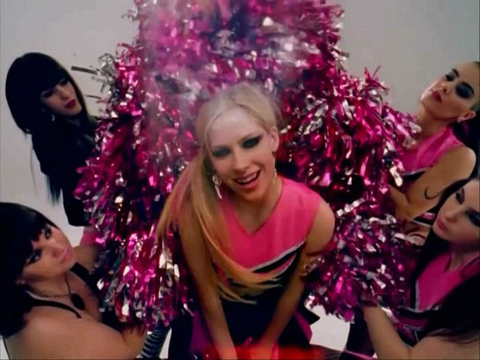 normal_Avril_Lavigne_-_The_Best_Damn_Thing_20081109131202