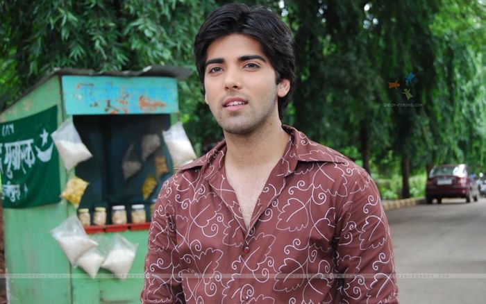 33332-ranvir-rajvansh-looking-cool - CuLoArEa FeRiCiRiI