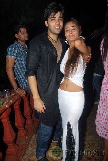 kinshuk-mahajan-and-sara-khan-at-the-birthday-18572 - Kinshuk Mahajan