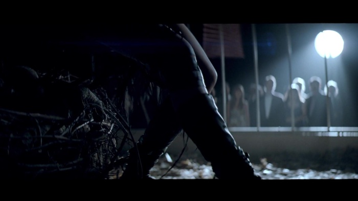 Miley Cyrus - Can\'t Be Tamed 0187