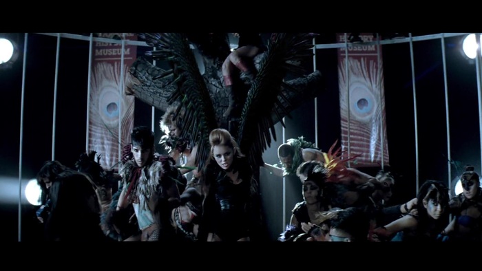 Miley Cyrus - Can\'t Be Tamed 0305