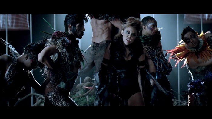 Miley Cyrus - Can\'t Be Tamed 0336