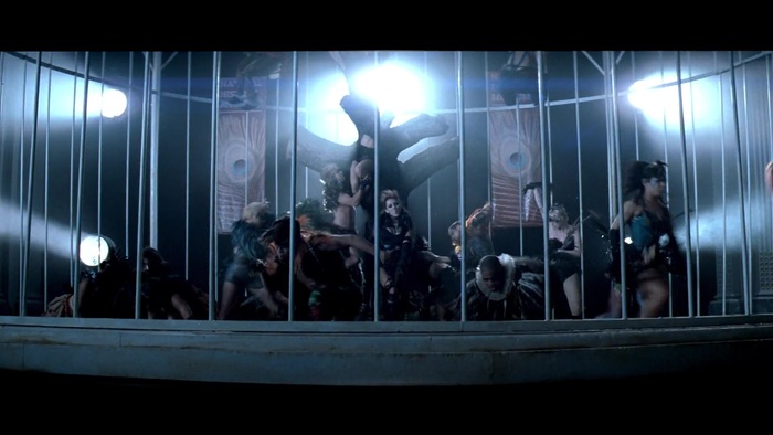 Miley Cyrus - Can\'t Be Tamed 0369