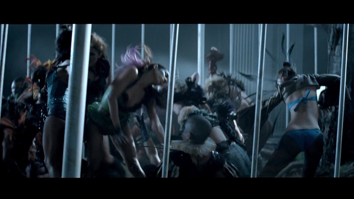 Miley Cyrus - Can\'t Be Tamed 0408