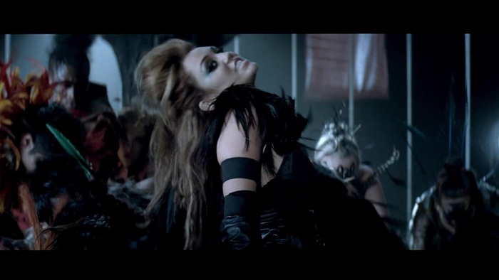 Miley Cyrus - Can\'t Be Tamed 0442