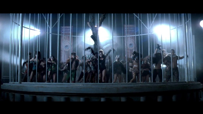 Miley Cyrus - Can\'t Be Tamed 0472