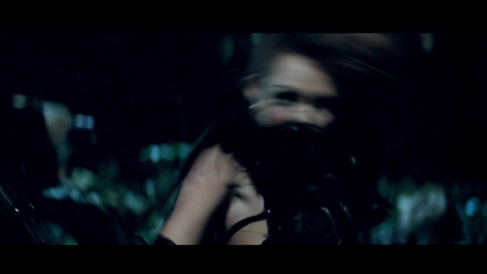 Miley Cyrus - Can\'t Be Tamed 0511 - MilUuU CBT