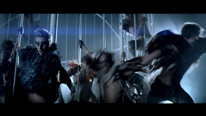 Miley Cyrus - Can\'t Be Tamed 0537