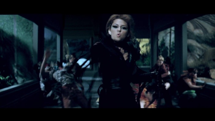 Miley Cyrus - Can\'t Be Tamed 0615