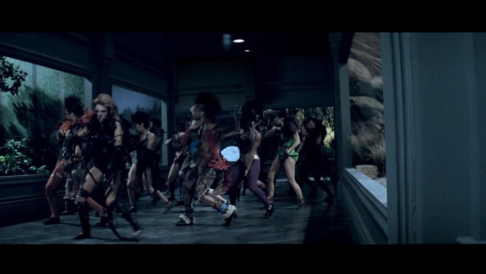 Miley Cyrus - Can\'t Be Tamed 0655