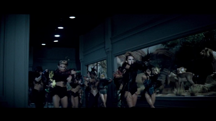 Miley Cyrus - Can\'t Be Tamed 0751