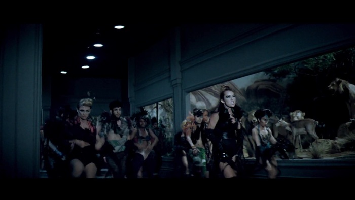 Miley Cyrus - Can\'t Be Tamed 0753