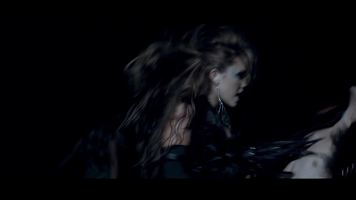 Miley Cyrus - Can\'t Be Tamed 0764
