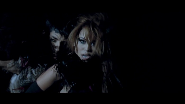 Miley Cyrus - Can\'t Be Tamed 0771