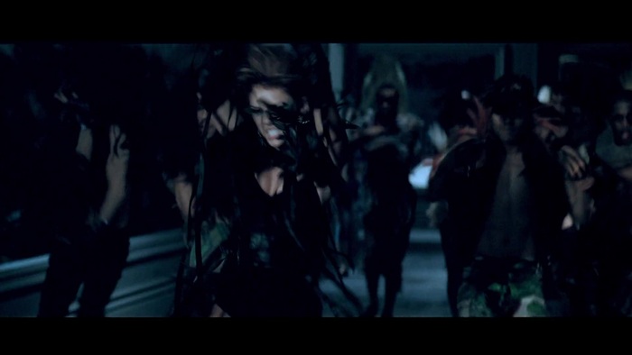 Miley Cyrus - Can\'t Be Tamed 0781