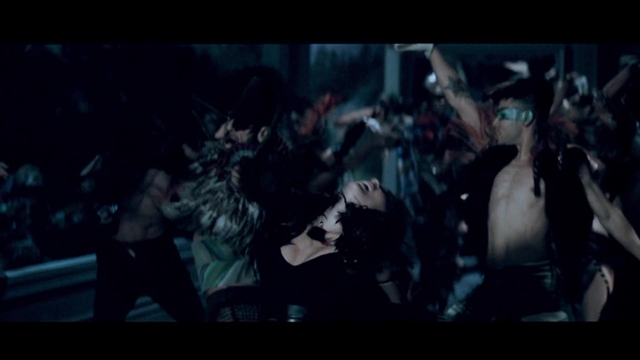 Miley Cyrus - Can\'t Be Tamed 0783