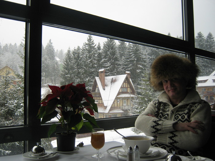 Printul Andrei Ratiu la restaurantul Hotelului Orizont din Predeal; Sarbatorile de iarna 2010-2011

