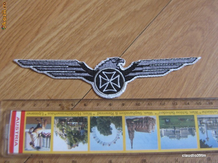 246181567-2278772-700_700