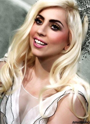 Lady-Gaga-lady-gaga-18635057-496-680